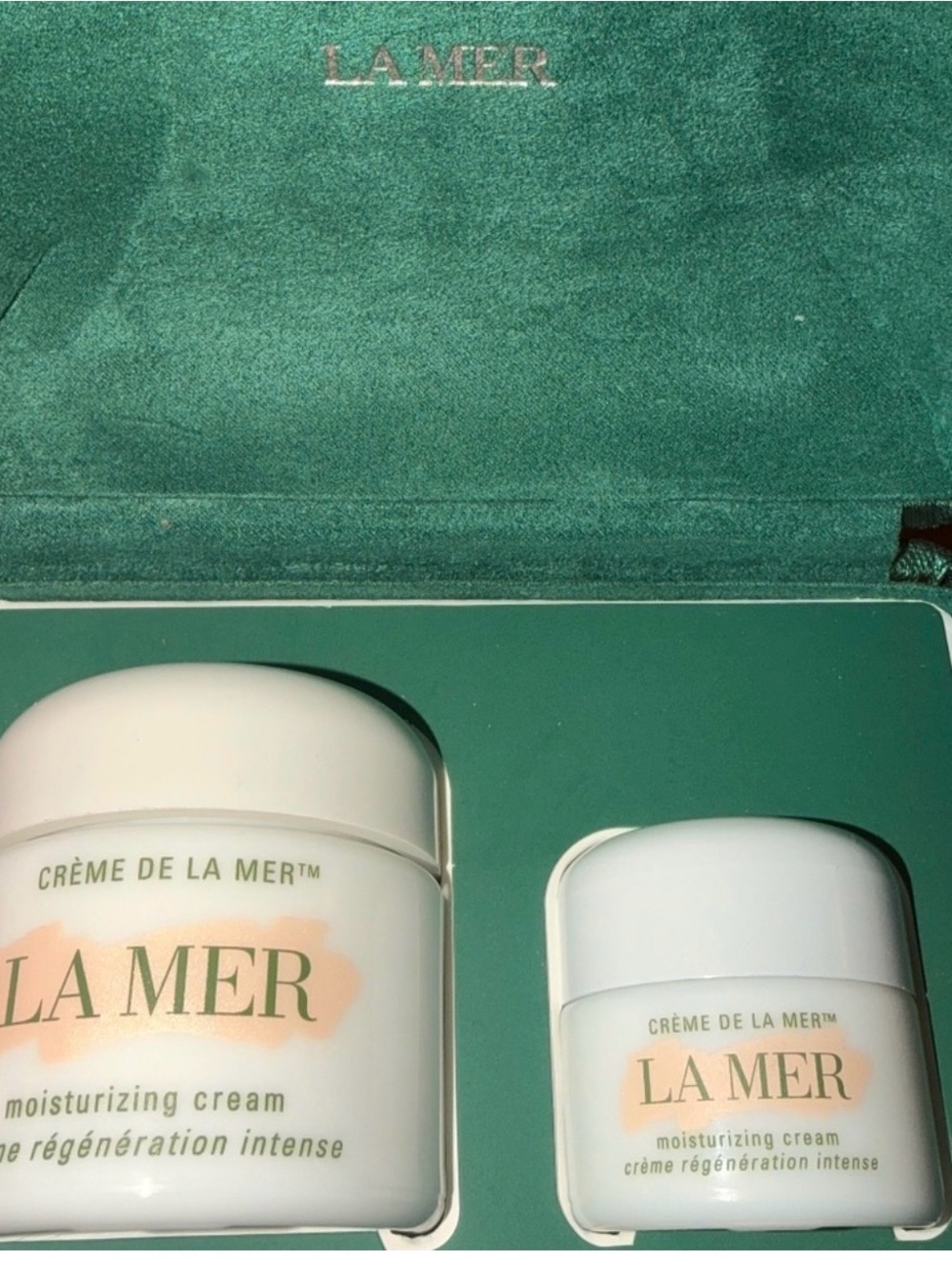 La Mer Moisturizing Cream Duo in Green, White and Gold
